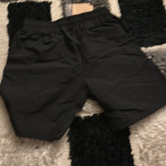 Northface shorts black large - Picture 2 of 2